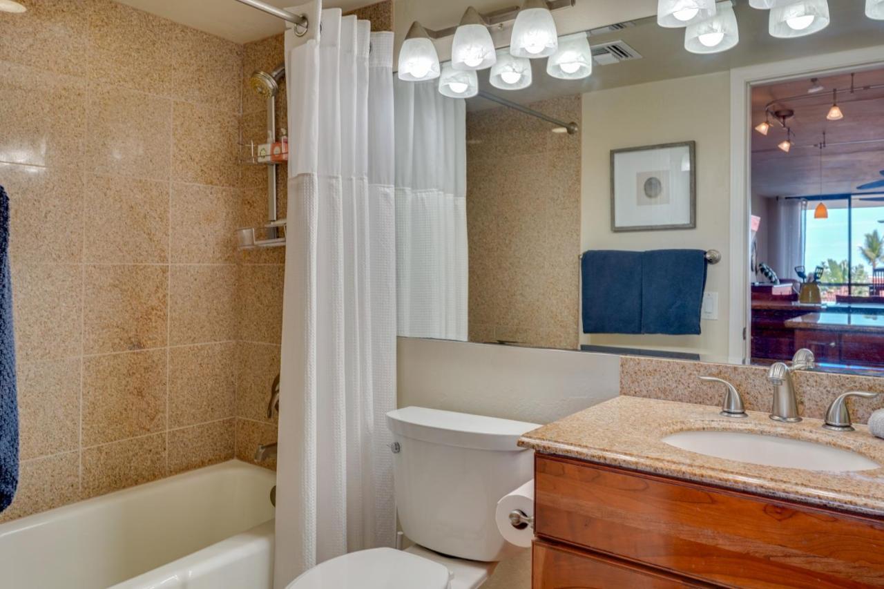 Kona Pacific Top Floor Retreat Ocean View And Pool! Каилуа-Кона Экстерьер фото